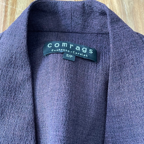 Versatile Comrags Burgundy vest - Picture 5 of 9